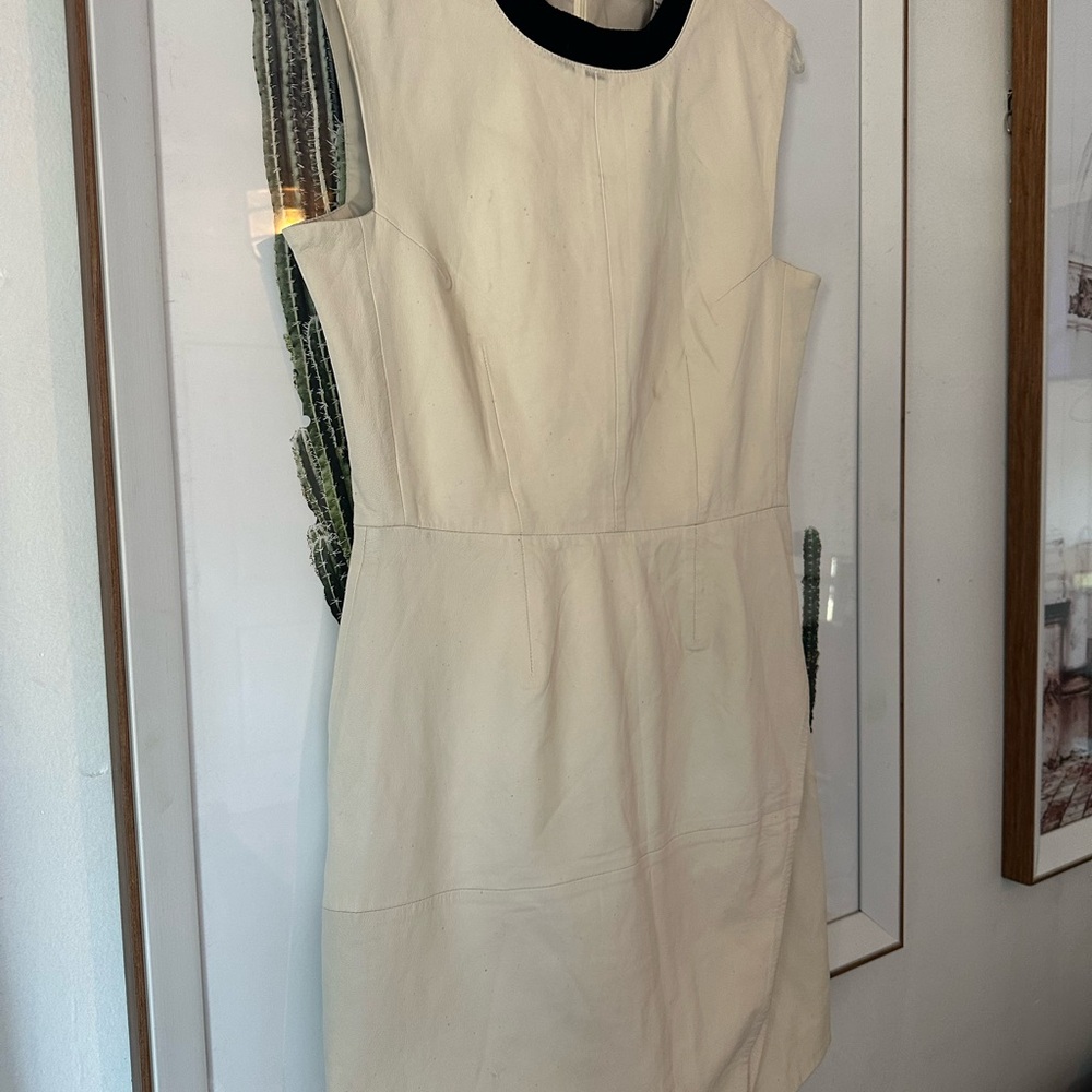 Trina Turk Cream Leather Sleeveless Dress with Black Trim - Picture 2 of 16
